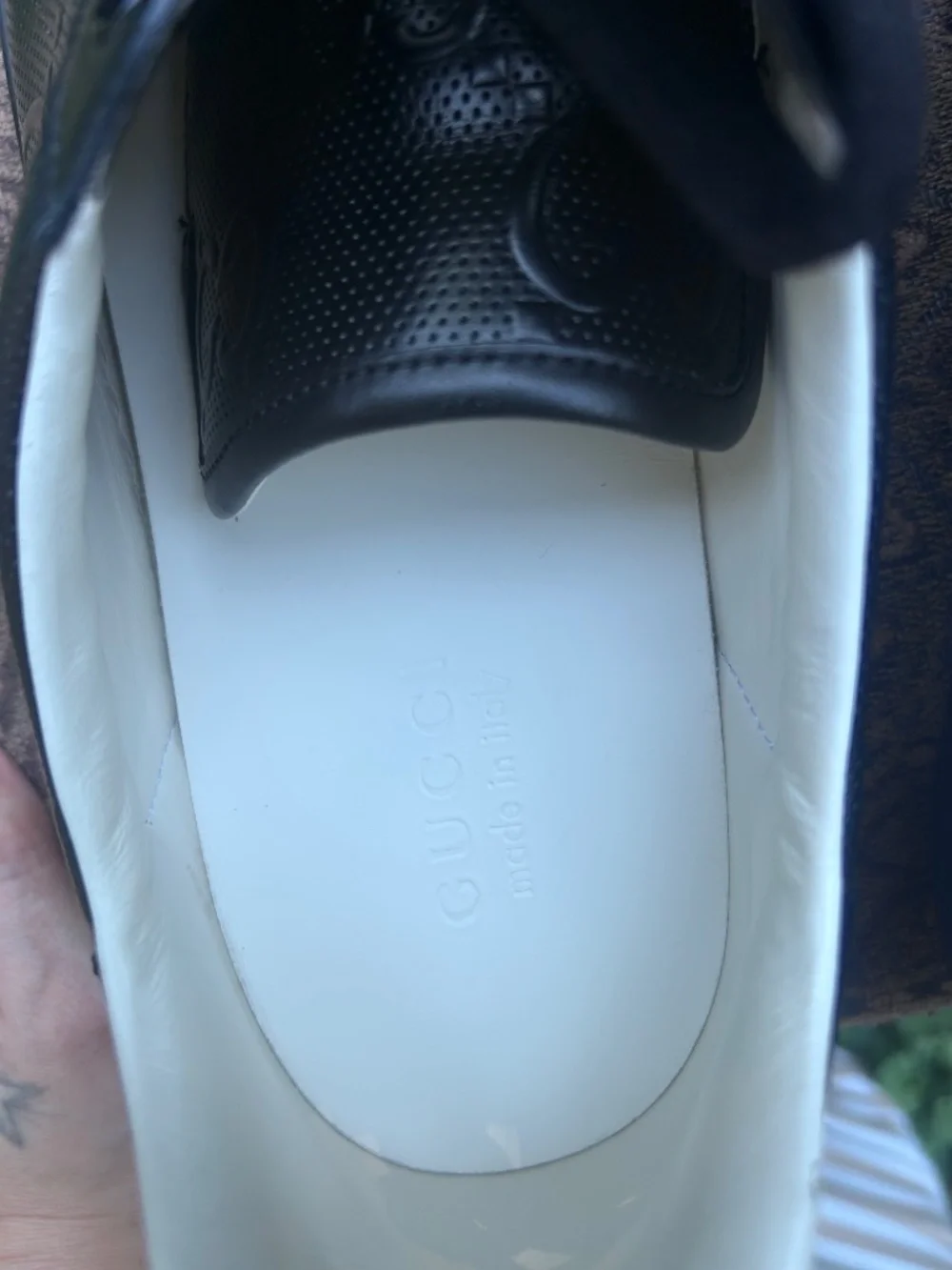Gucci sleek black